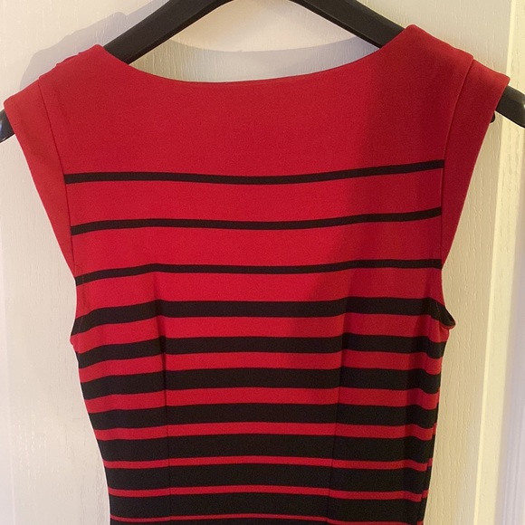 Reitmans black and red dress - Picture 4 of 8